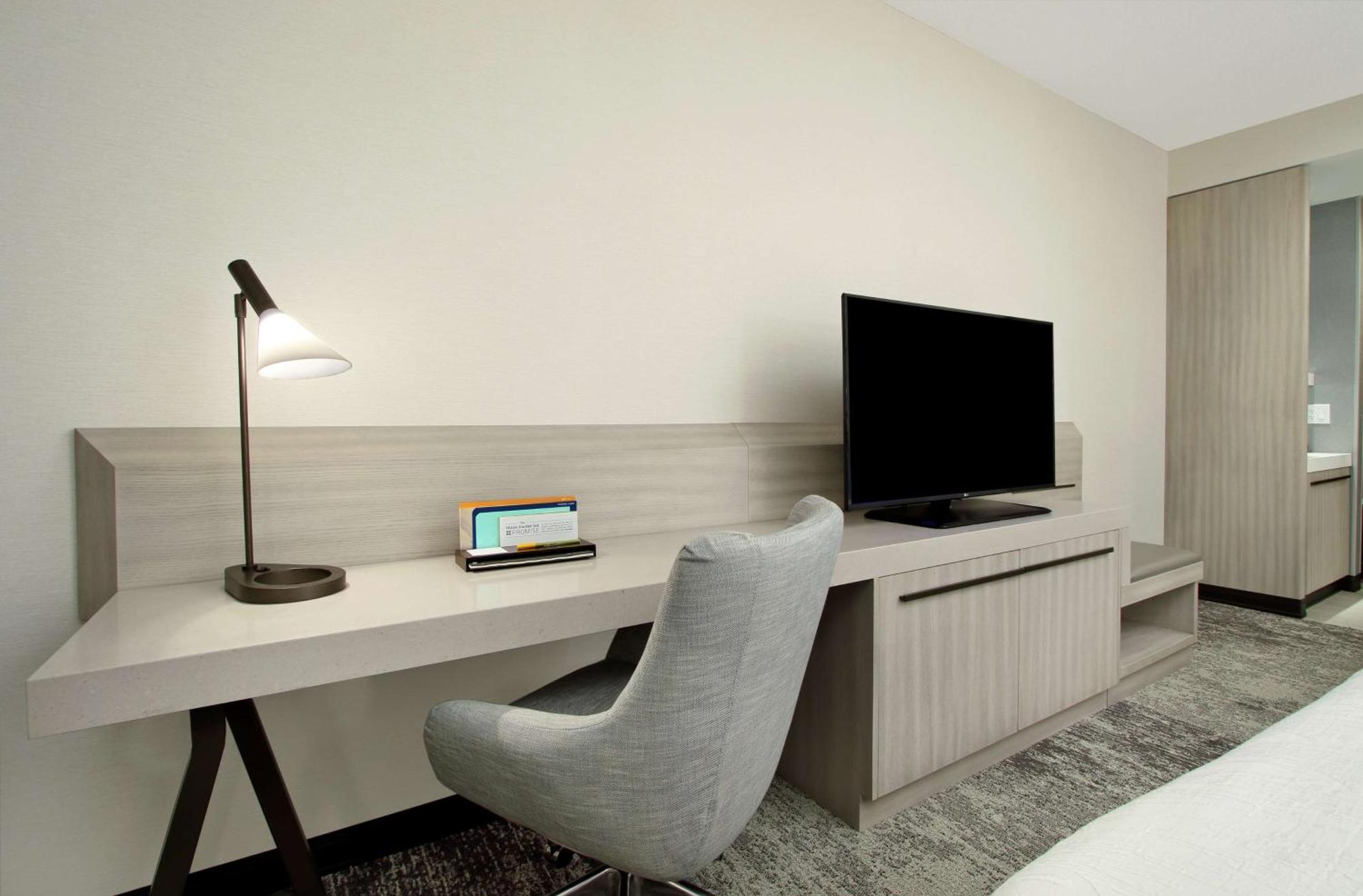 Hilton Garden Inn Columbus-University Area Exteriör bild